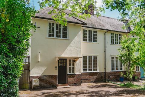 3 bedroom semi-detached house for sale, Stoneygate Road, Stoneygate, LE2