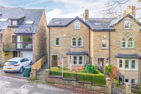 4 bedroom townhouse to rent, Wells Walk, Ilkley, West Yorkshire, LS29