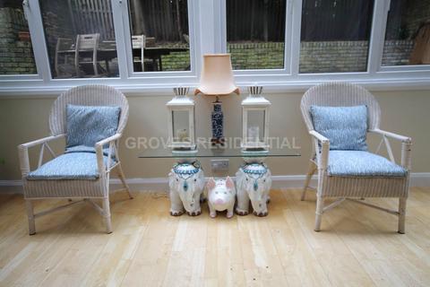 5 bedroom detached house for sale, Warbank Lane, Kingston Upon Thames