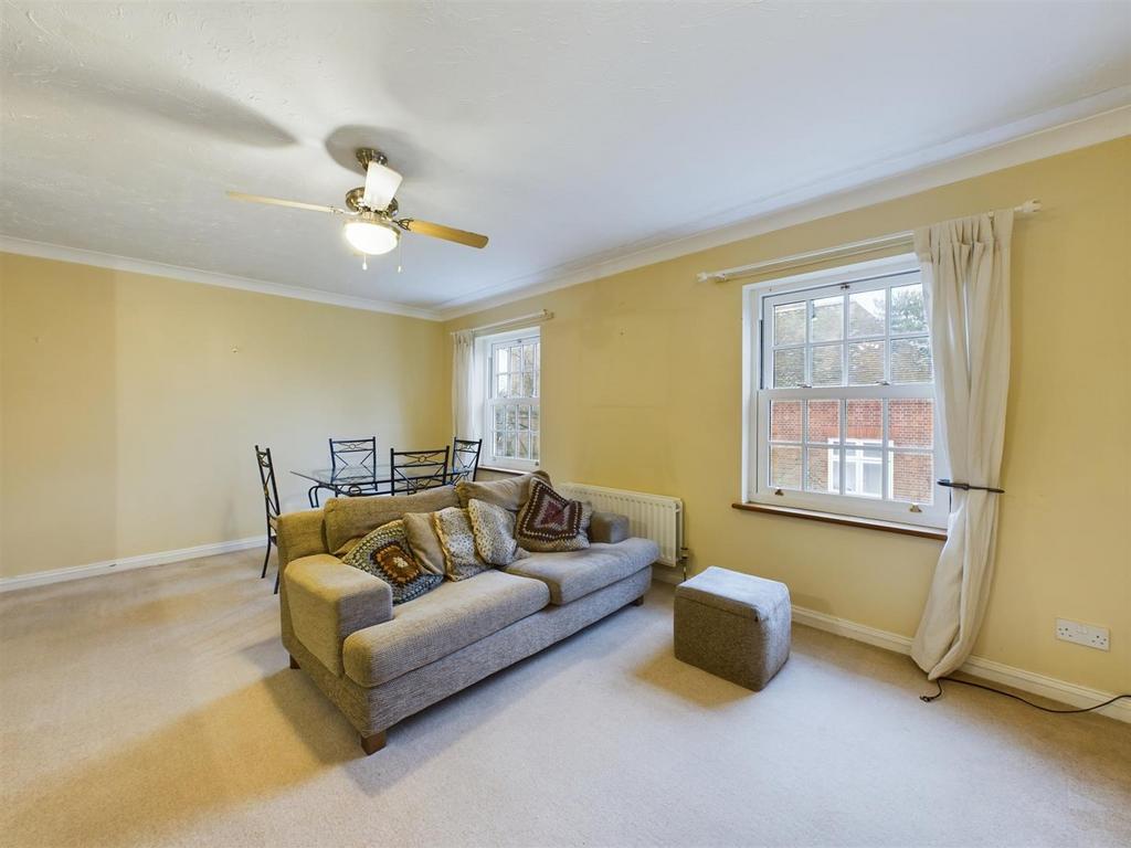 Living/Dining Room