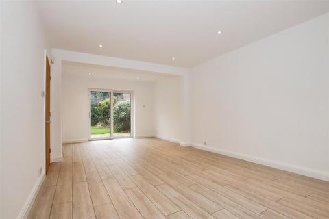 4 bedroom detached house for sale, Castel Close, Seabridge, Newcastle