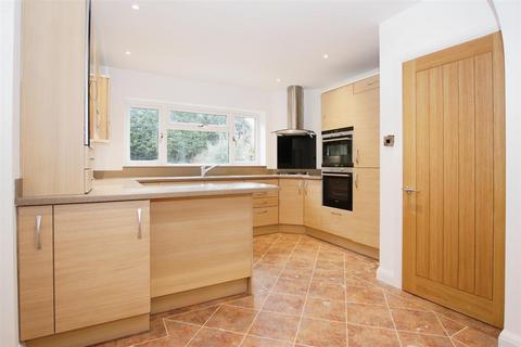 4 bedroom detached house for sale, Castel Close, Seabridge, Newcastle