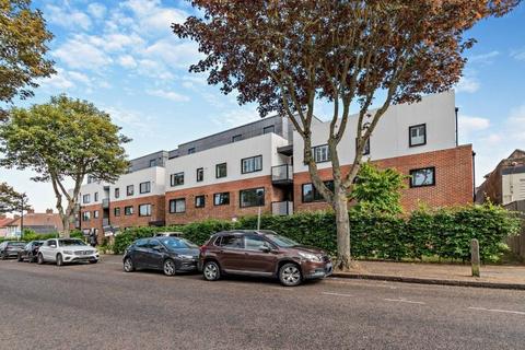 1 bedroom apartment to rent, Lingfield Crescent, London SE9