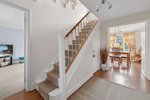 8 Braemar Close, Grantham, NG31 9PB