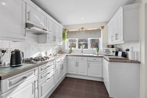 8 Braemar Close, Grantham, NG31 9PB