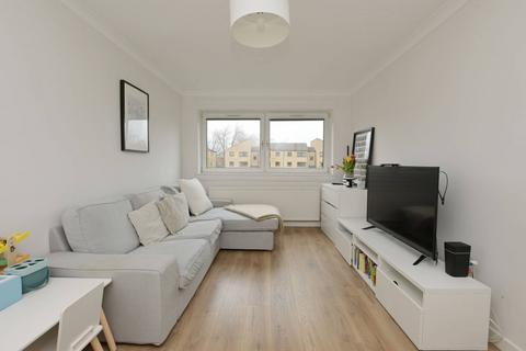 2 bedroom flat for sale, Flat 3, 2 Clark Place, Trinity, Edinburgh, EH5 3BQ