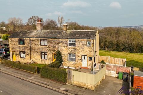 2 bedroom end of terrace house for sale, Church Lane, Cleckheaton BD19