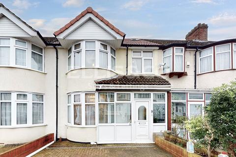 4 bedroom terraced house for sale, Tonbridge Crescent, Middlesex HA3