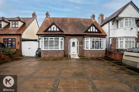 3 bedroom detached bungalow for sale, Highfield Road, Birmingham B28