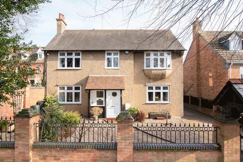 4 bedroom detached house for sale, The Avenue, Wellingborough