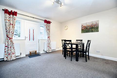 2 bedroom flat for sale, Canterbury Gardens, Reeves Court, M5