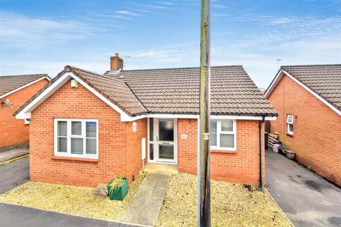 2 bedroom detached bungalow for sale, Walton Road, Shirehampton