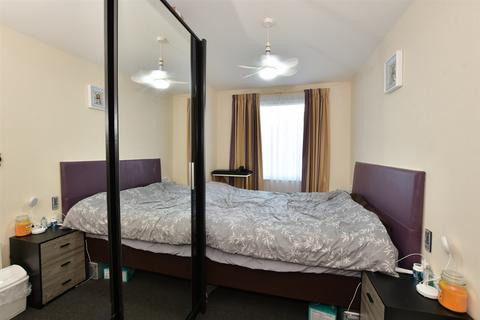 2 bedroom flat for sale, Axon Place, Ilford, Essex