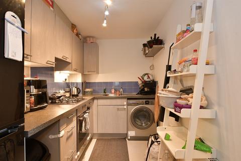 2 bedroom flat for sale, Axon Place, Ilford, Essex