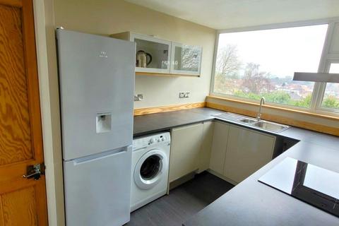 2 bedroom apartment to rent, Howecroft Court, Stoke Bishop, BRISTOL