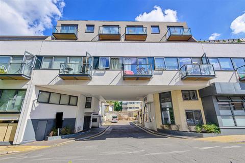 3 bedroom apartment for sale, St. Marys Road, Surbiton