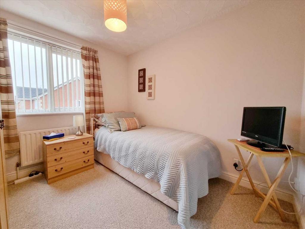 Bedroom 3: