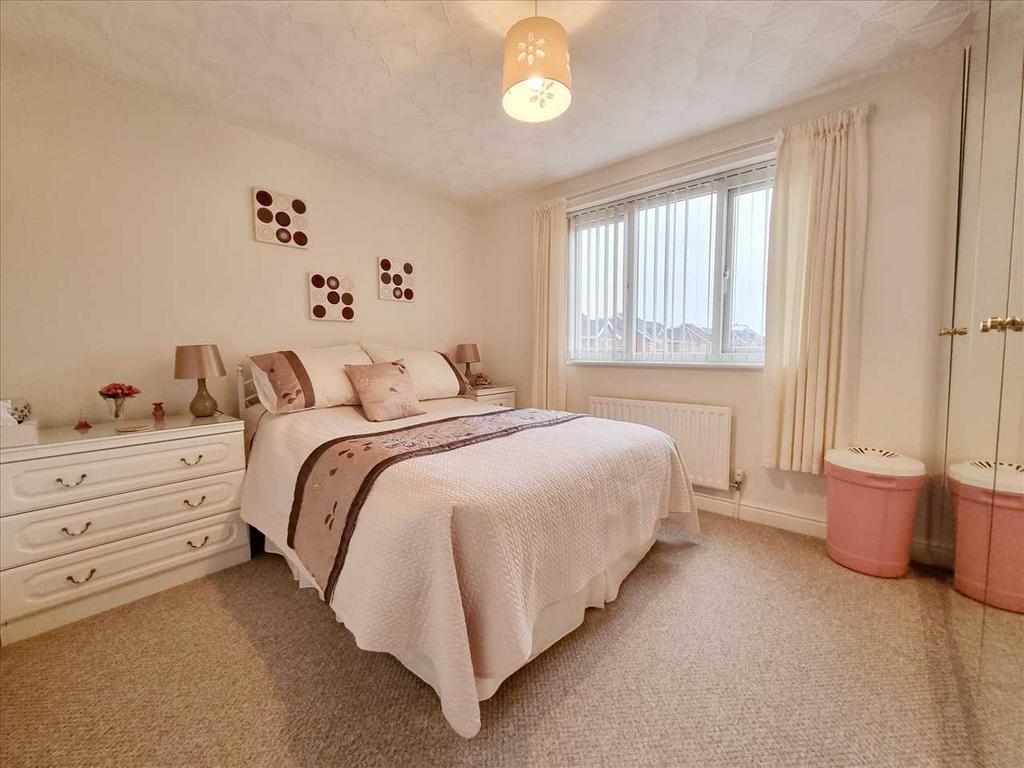 Bedroom 2: