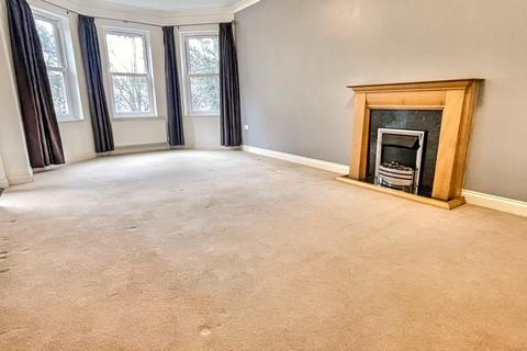 2 bedroom flat for sale, East Cliff