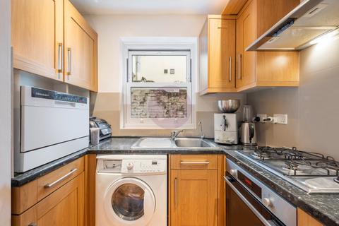 2 bedroom apartment for sale, Lithos Road, London, NW3