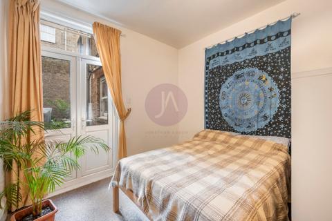 2 bedroom apartment for sale, Lithos Road, London, NW3