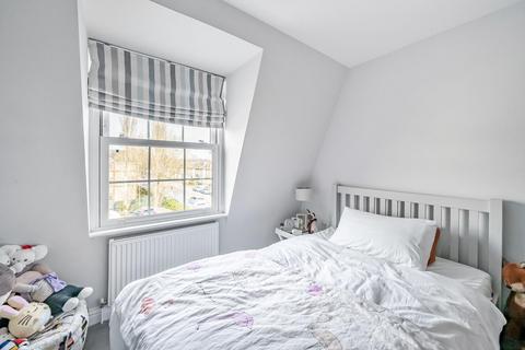 2 bedroom flat for sale, Villiers Road, Kingston upon Thames, Surrey, KT1