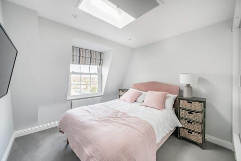 2 bedroom flat for sale, Villiers Road, Kingston upon Thames, Surrey, KT1