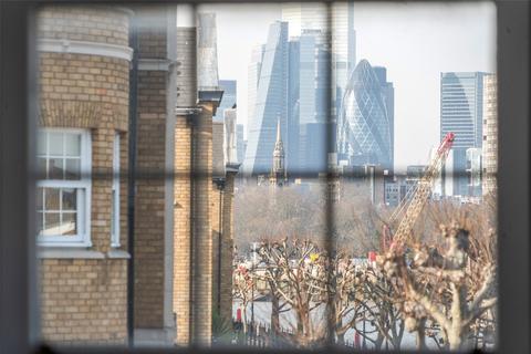 26 Edward Square, London, SE16 5EE