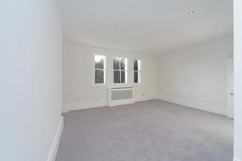 2 bedroom flat for sale, Oak Hill Park, Hampstead, London