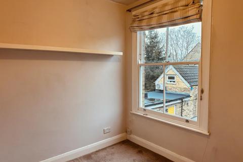 2 bedroom flat for sale, Surbiton,  Surrey,  KT5