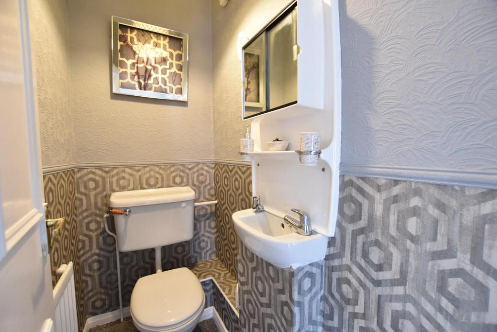 First Floor Cloak Room