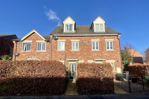 3 bedroom townhouse for sale, Ellers Road., Bessacarr