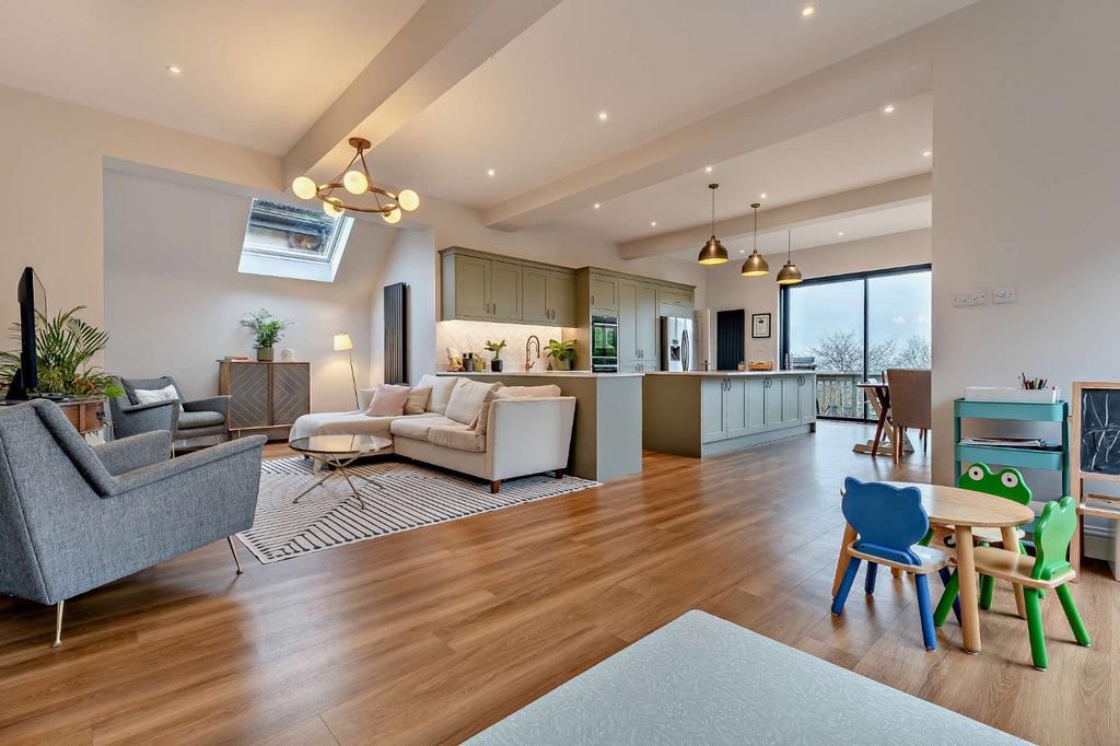 Kitchen/Sitting