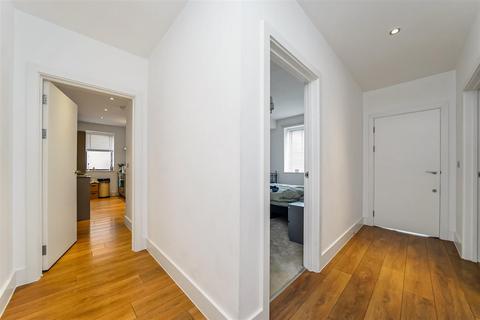 1, Willow Apartments, 1a Willow Street, London, E4 7EG