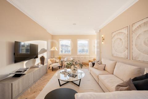 3 bedroom apartment for sale, Beaufort Gardens, London, SW3