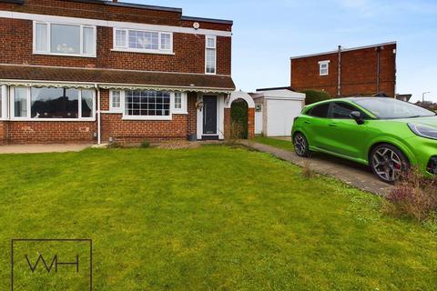 3 bedroom semi-detached house for sale, Alwyn Avenue, Doncaster DN5