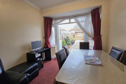 3 bedroom terraced house for sale, Hart Grove, Southall, Greater London, UB1