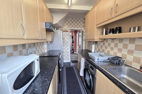 3 bedroom terraced house for sale, Hart Grove, Southall, Greater London, UB1