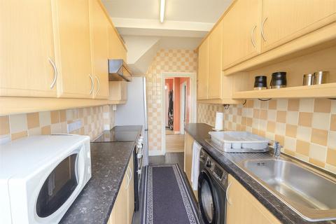 3 bedroom terraced house for sale, Hart Grove, Southall, Greater London, UB1
