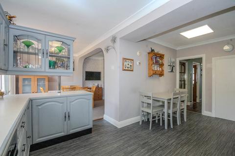 4 bedroom semi-detached house for sale, Burwood Avenue, Pinner HA5