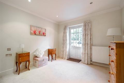 undefined, Reading Road, Berkshire RG41