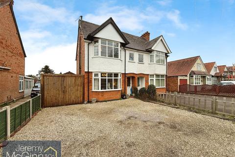 4 bedroom semi-detached house for sale, Alcester Road, Stratford-Upon-Avon