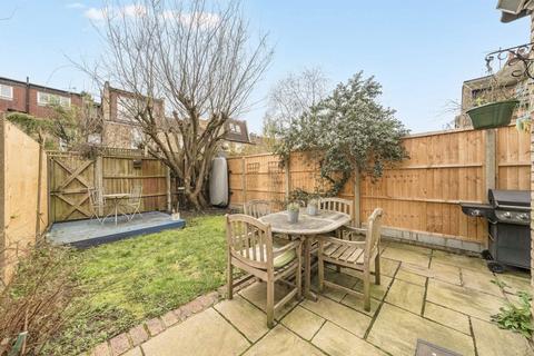 112 Elthorne Avenue, London, W7 2JW