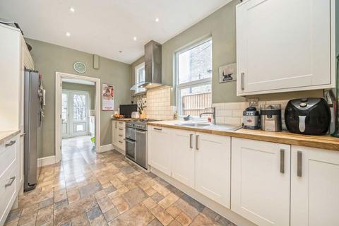 112 Elthorne Avenue, London, W7 2JW