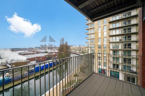1 bedroom apartment to rent, Waterview House, Grand Union, HA0