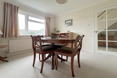 7 Beacon Close, Everton, Lymington, SO41 0LQ