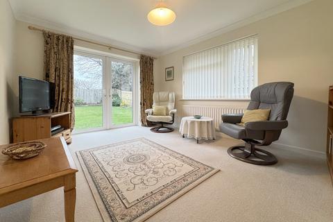 7 Beacon Close, Everton, Lymington, SO41 0LQ