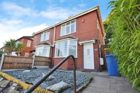 2 bedroom semi-detached house to rent, Leek Road, Hanley