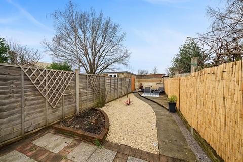 2 bedroom terraced house for sale, Richmond Road, Beddington