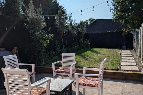 33 West Street, Carshalton, SM5 2PT